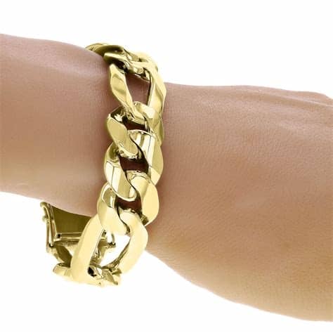 8 Gold Bracelet