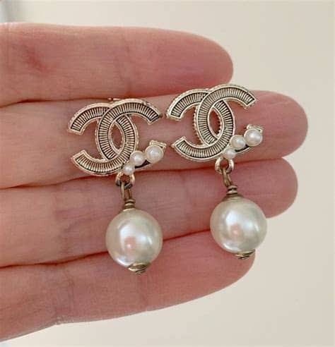 Chanel Pearl Dangling Earrings