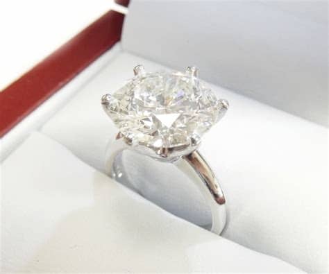 Modern Solitaire Diamond Ring Settings