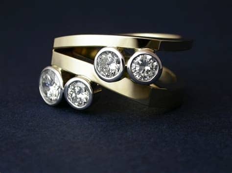 Modernist Diamond Ring