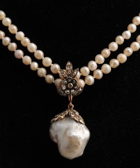 Old Pearl Necklace Value