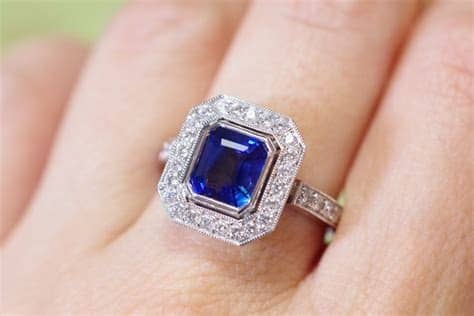 Pre Owned Sapphire Ring