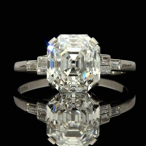 Vintage Asscher Cut Diamond