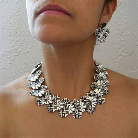 Vintage Mexican Silver Necklace